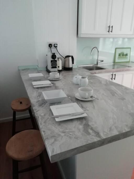 Cornwall Family Friendly Villa With Free Use Of Pool, Soft Play, Mini Golf, Tennis, Gym, Fitness Classes, Sauna And Ice Baths New Quay Exterior foto